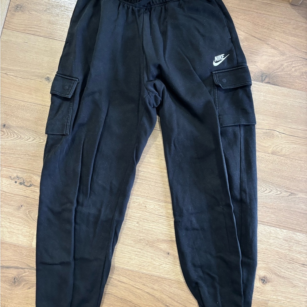 Nike Cargo Joggers